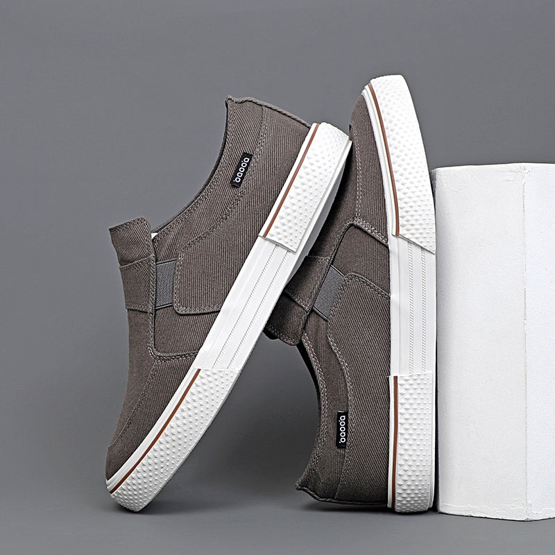 Trendy sports casual shoes