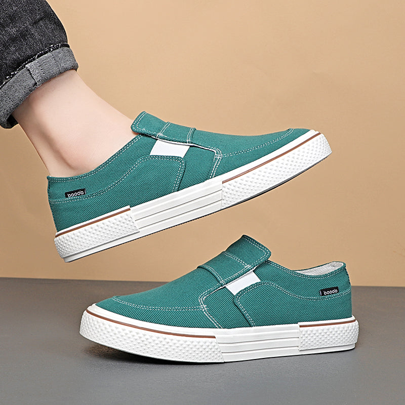 Trendy sports casual shoes