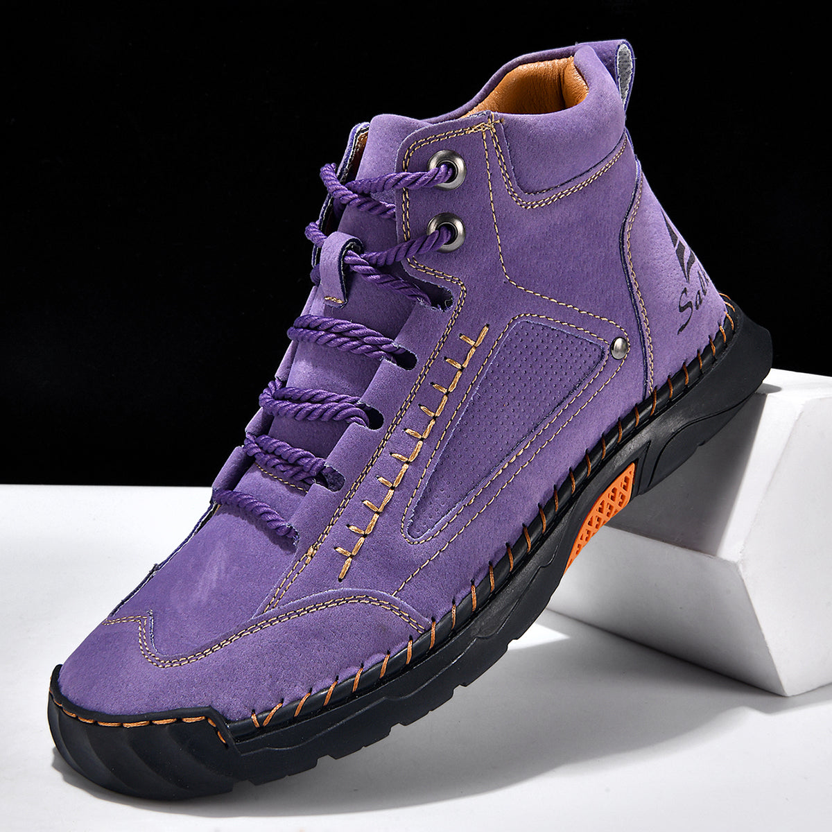 Men Can’t Get Enough of These Cozy Walking Shoes